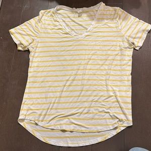 🎉S O L D—OLD NAVY LUXE T-SHIRT